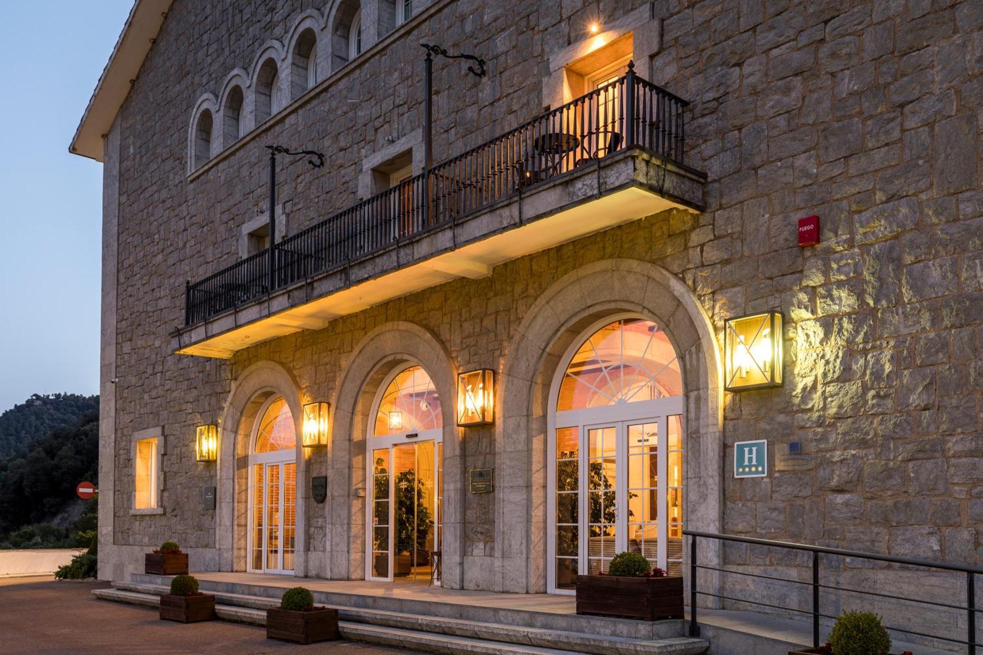 Parador De Vic-Sau Tavernoles Exterior photo