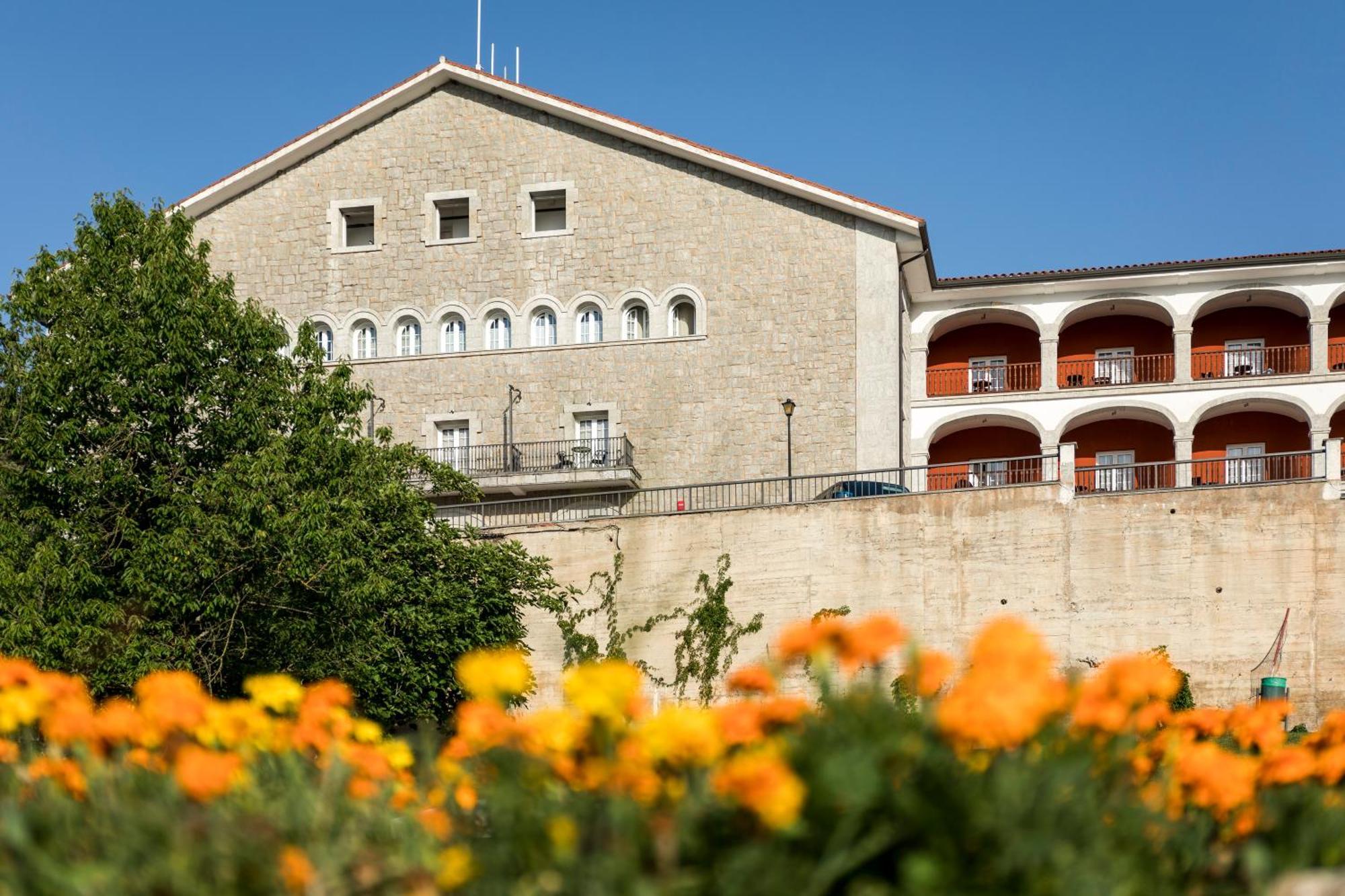 Parador De Vic-Sau Tavernoles Exterior photo